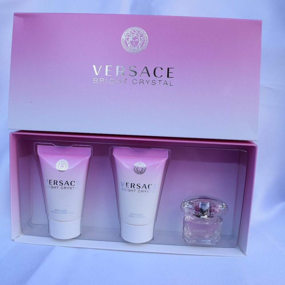 Versace Gift Set-Bright Crystal EDT,Body Lotion,Shower Gel-5ml,25ml-3pc-BOX-NEW - Picture 2 of 16